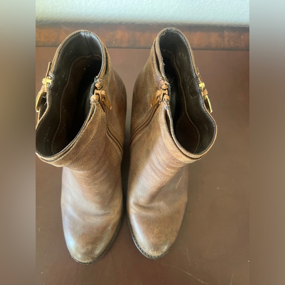 Brown tassel booties - Picture 6 of 12